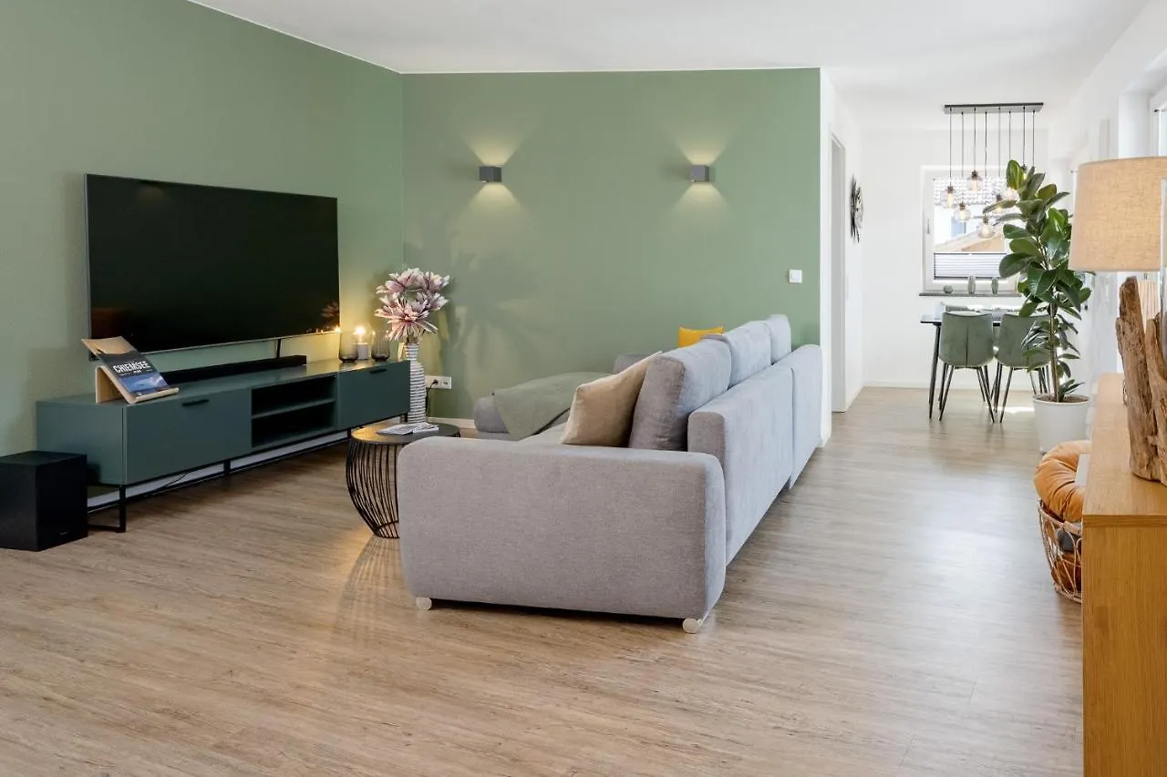 Apartment Fenjoy: Ferienapartment Mit Balkon / Zentral / Bbq Bernau am Chiemsee